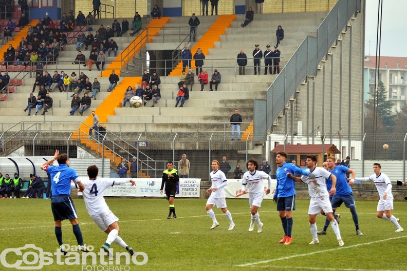 Calcio Pinerolo -Caronnese 004.JPG
