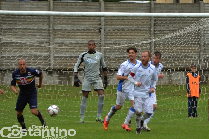 Calcio Pinerolo -Pro Settimo 015.JPG